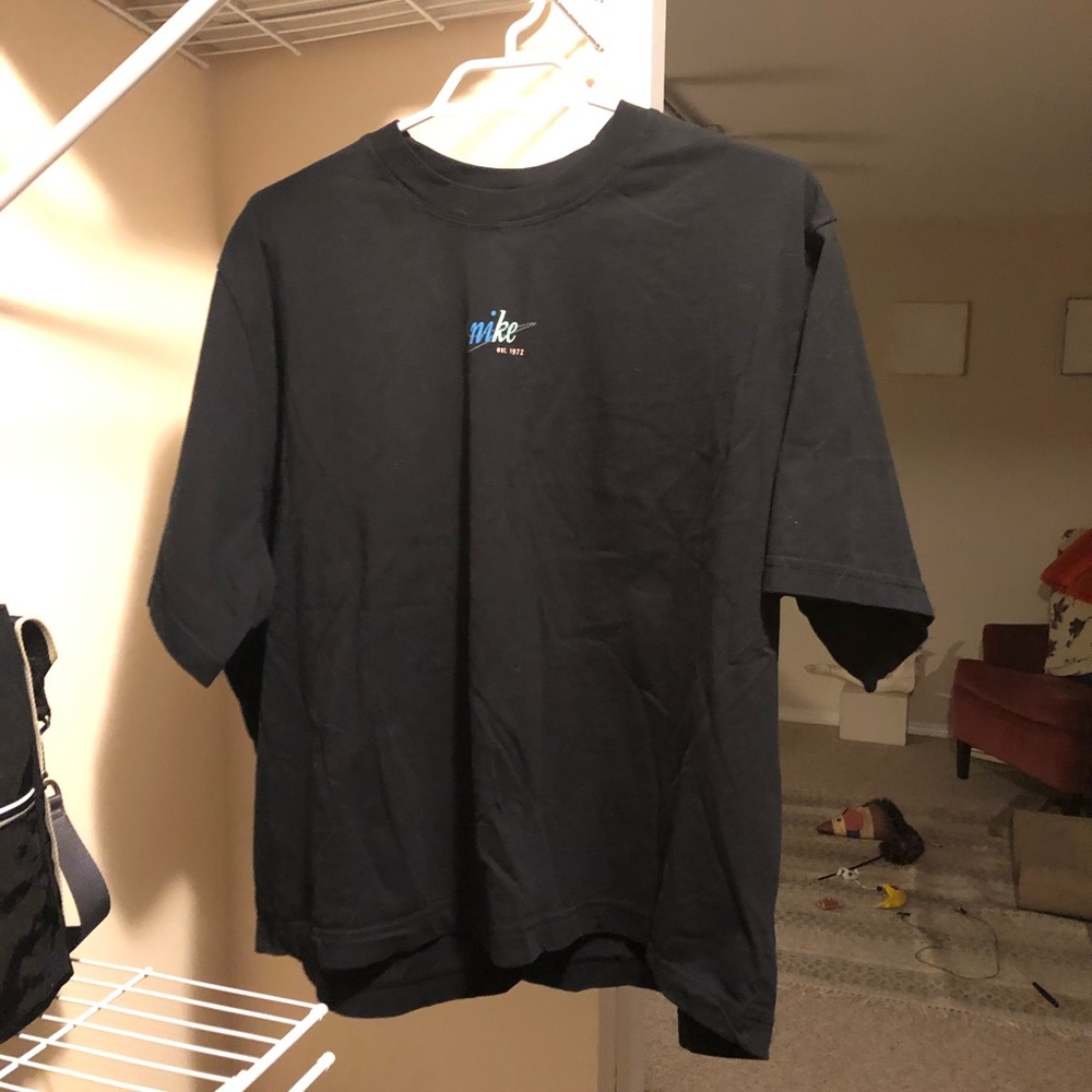 NWOT slight crop Nike tshirt